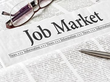 US labour market report newspaper