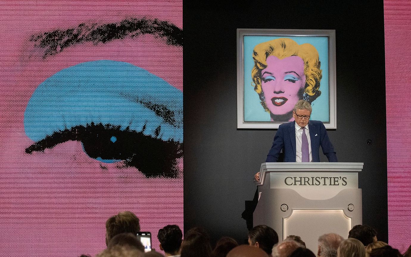 Start of the auction of Warhol's Marilyn Monroe portrait