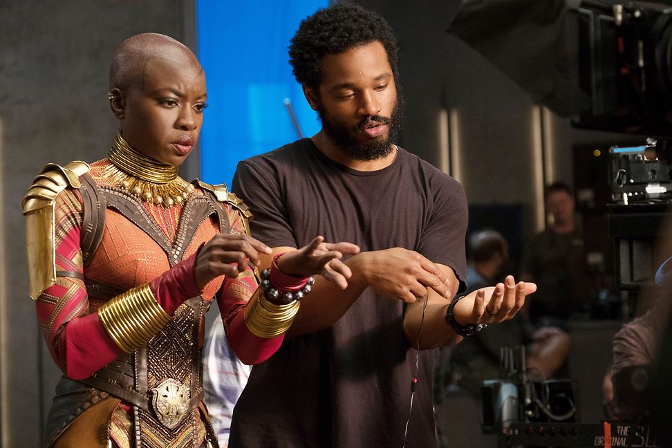 Schauspielerin Danai Gurira und Regisseur Ryan Coogler am Set von Black Panther