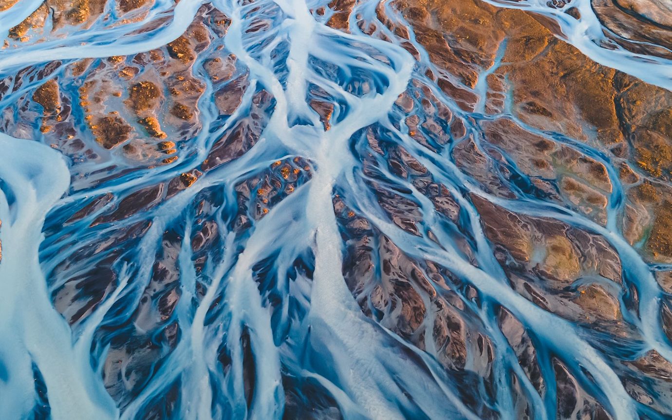 Bird's eye view of natural water and ice streams