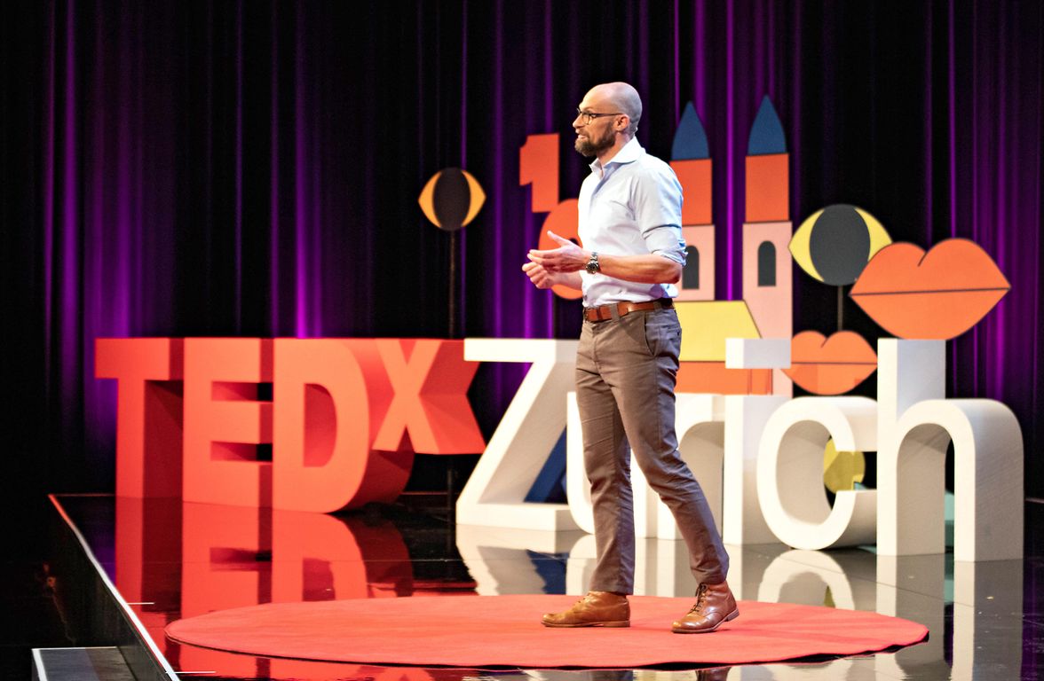 TED Talks inspirireen die Zuhörerinnen und Zuhörer