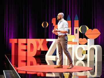 TED Talks inspirireen die Zuhörerinnen und Zuhörer