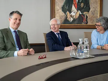 H.S.H. Prince Hubertus von und zu Liechtenstein, Member of the LGT Group Foundation Board und H.S.H. Prince Philipp von und zu Liechtenstein, Honorary Chairman, LGT und Manuela Steiner, Executive Head, Liechtenstein Academy Foundation