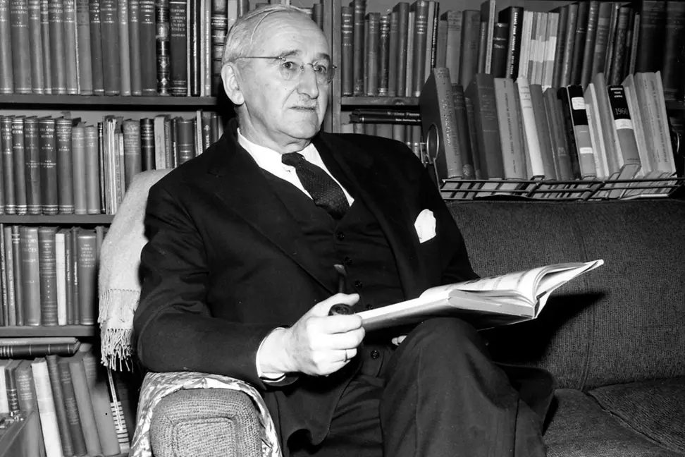 Friedrich Hayek, Ökonom
