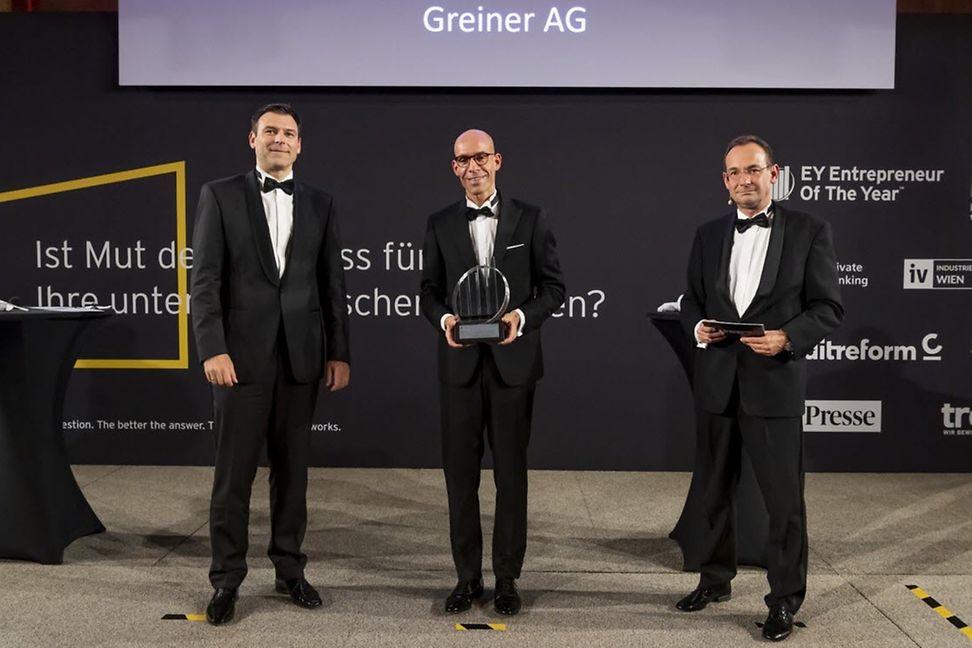 Greiner CEO Axel Kühner at the award ceremony