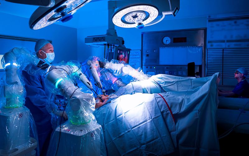 Robots in the operating room: How deep tech is revolutionizing medicine
